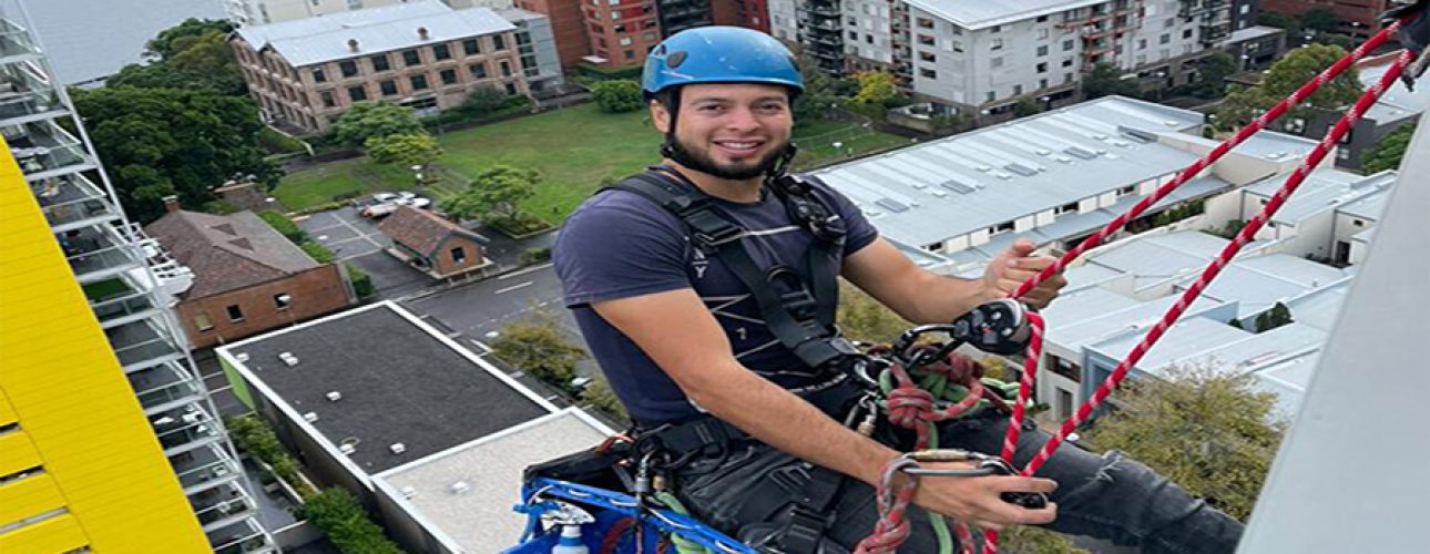 خدمات آب بندی نما در محمود آباد و فریدونکنار